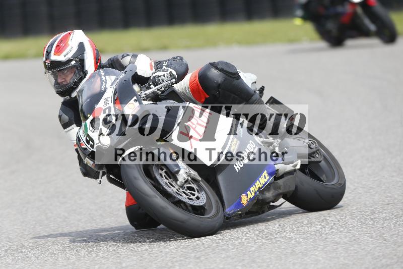 Archiv-2025/25 10.06.2025 MaxRacing ADR/Gruppe gruen/93